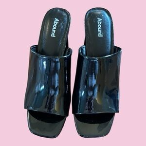 Abound New Women's Glossy Black Mules